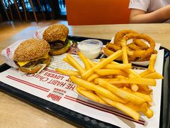 -The Habit Burger Grill 哈比特汉堡(爱琴海店)