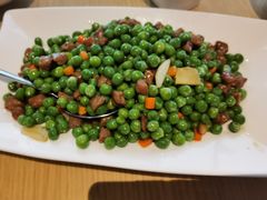 -渝信川菜 · 川味家常菜(财富购物中心店)