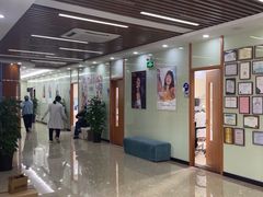 -茂菊口腔连锁(浦东南路店)