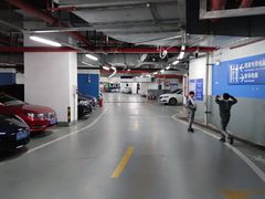 -梅赛德斯奔驰文化中心·停车场