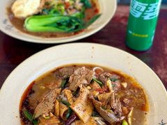-方铲铲·成都板凳面(滨江银泰店)