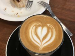 Flat&nbsp;white-black rainbow coffee