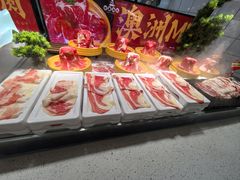 -四囍码头海鲜烧烤自助火锅(外滩南京东路悦荟广场店)