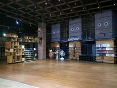-CGV星星影城(颐堤港ScreenX店)