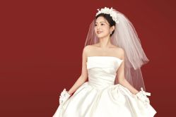 -樱花婚纱摄影