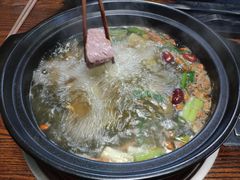 -陆记牛庄·碳锅龙虾烧烤(爱上花园店)