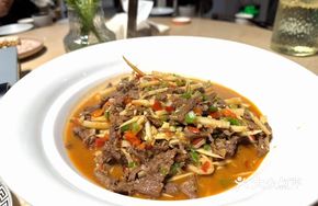 Bamboo Shoots Stir-Fried with Tender Beef