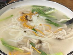 -蜗牛的家旅行主题云南菜餐厅.小酒馆(护国寺店)