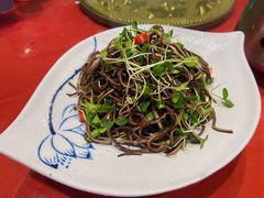 香椿芽拌黑干丝-不倒翁·徽天下名菜楼(马鞍山路店)