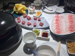 -无界釜·河豚鱼汤锅(红山动物园店)