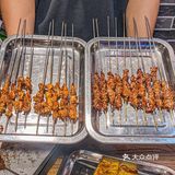 东北烧烤扛把子！大口吃肉太爽了！