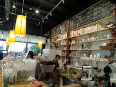 -猫的天空之城概念书店(杭州南宋御街店)