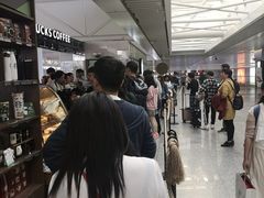 -星巴克(上海虹桥站2A检票口)