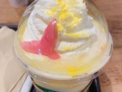 杨枝甘露星冰乐-星巴克(迪士尼小镇店)