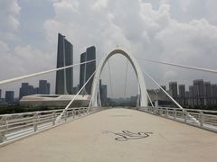 -南京眼步行桥