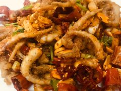 脆椒辣鱿鱼-兴国苑酒店