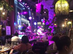 -胡桃里音乐酒馆(郴州友阿国际广场店)