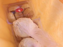 -白玉兰食品甜凤店(合生汇店)