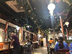 大堂-·缸桶屋·韩式牛肋条自助烤肉(西湖D11店)