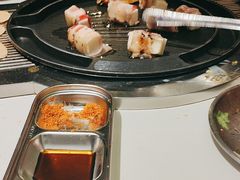 -山野的朋友露营炭火烤肉