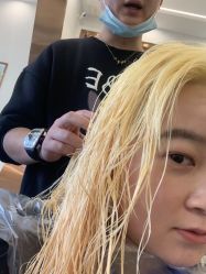 -V8潮牌·接发烫染连锁