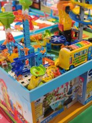 -Hamleys哈姆雷斯(东方福来德店)