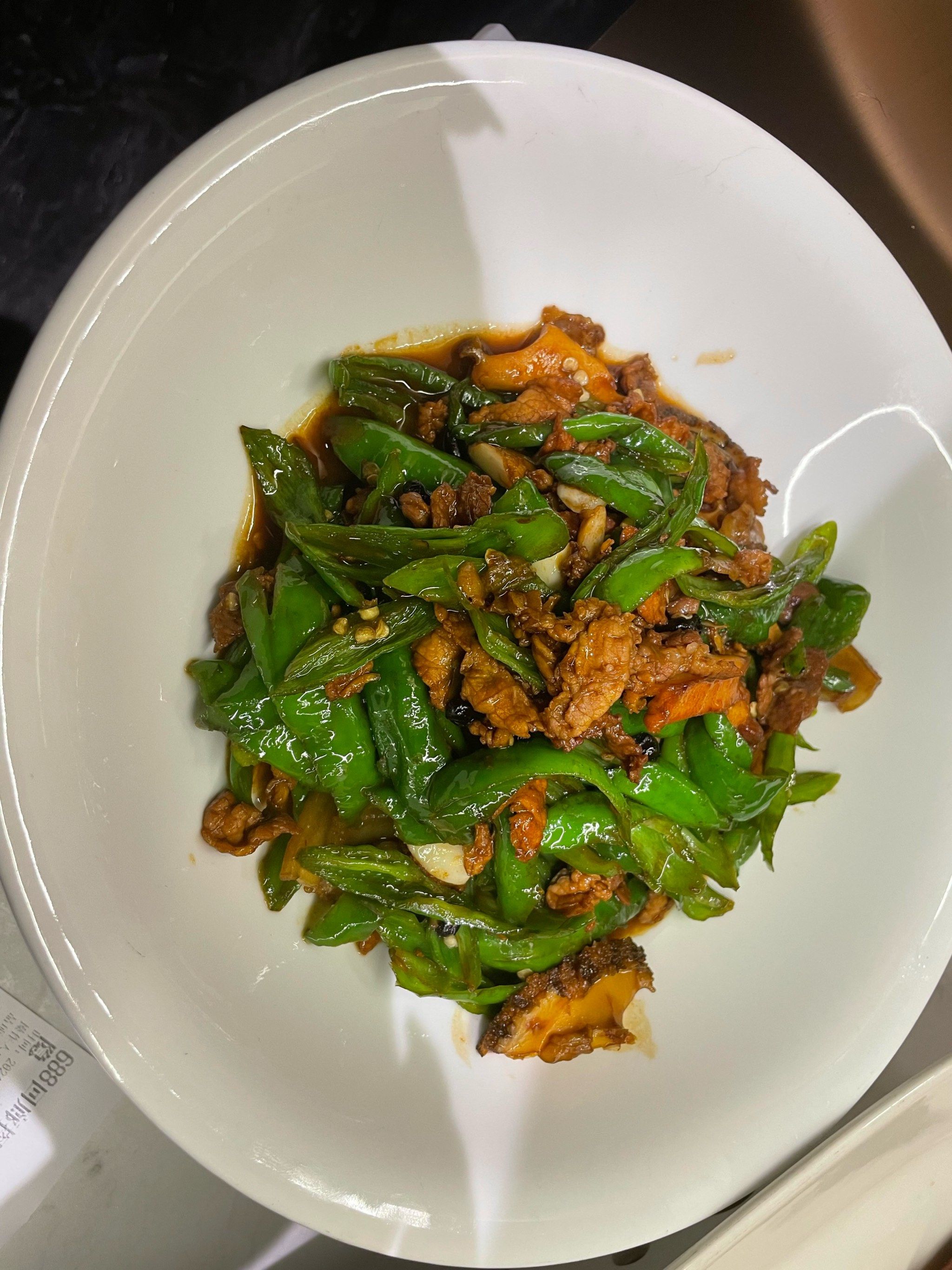 青椒炒鲜鲍,海陆食材碰撞出奇妙火花.鲜鲍