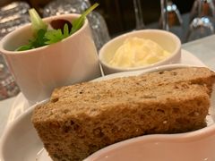 -文艺复兴百货(米兰大教堂广场店)