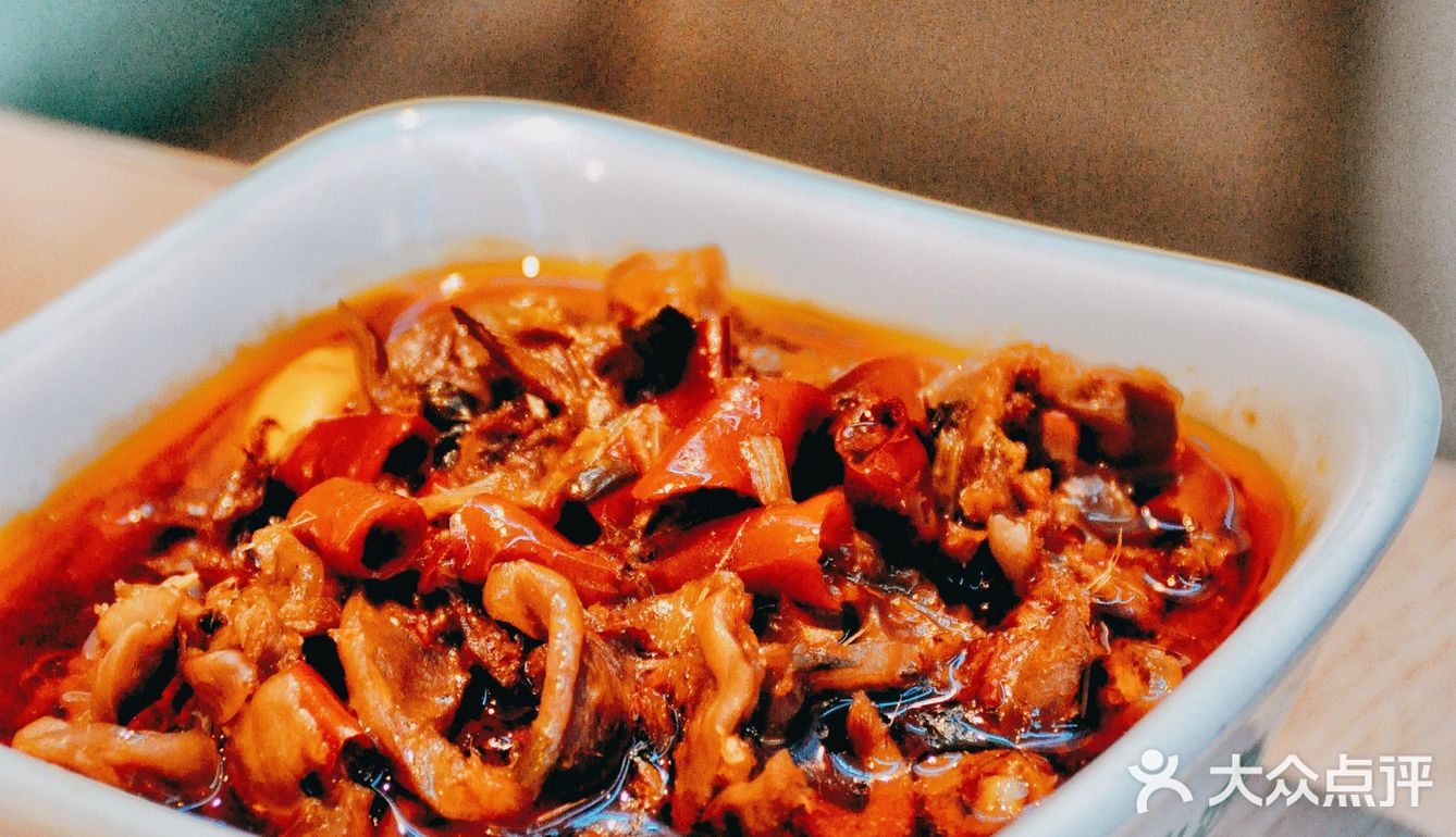 魔都白领爱的中式快餐，老乡鸡实惠又好吃😋