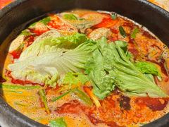 -贵府酸汤牛肉火锅·贵州老字号(飞山街店)