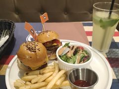 -遇见西木美式餐厅(体育路店)