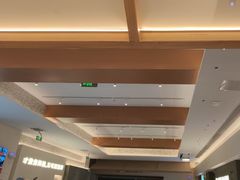 -肥肥虾庄·金牌油焖大虾(汉口城市广场店)