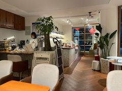 -Line 咖啡(石厦花园店)