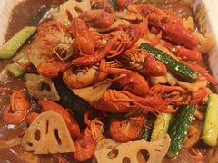 -迈豪国际酒店-百老汇旋转西餐厅