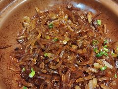 -有红鸡毛店·川菜(建设路店)