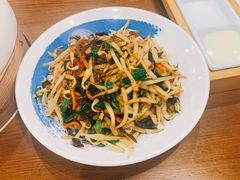 珍馐酱爆六合菜-满园烤鸭·春饼(太原街万达店)