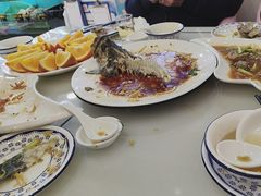 -覃记海鲜美食餐厅