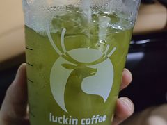 -瑞幸咖啡(凯德虹口龙之梦店)