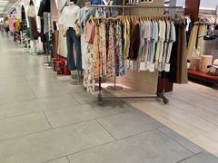 -广州白马服装市场