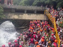 -安吉龙王山峡谷漂流