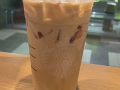 -星巴克(上海虹桥新天地二店)