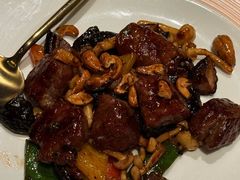 罗勒腰果炒M5牛肉粒-三号黄浦会Canton Table