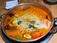 -洱火云南酸菜牛肉火锅(石景山当代商城店)