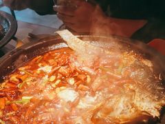 -鸣记脆皮烤鱼·海鲜烤鱼(三八广场店)
