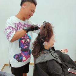 -艾美丽