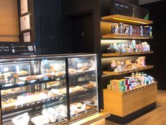 面包甜点陈列柜-星巴克(天津鲁能中心第三店)