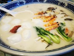 极品鱼头皇-山外山菜馆(玉泉路店)