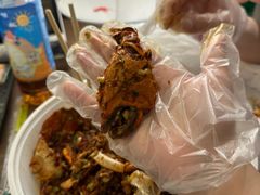 -凤凰路何眼镜香辣蟹(花果园店)