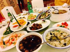 -山明水秀大饭店