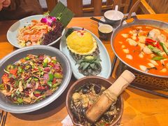 -老滇山寨•云南特色菜•地方菜•民族风情歌舞表演(金碧店)